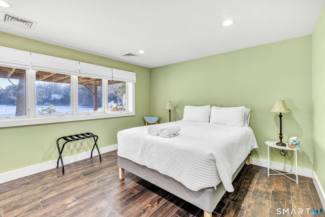 7 Hemlock Trail, Trumbull, CT 06611