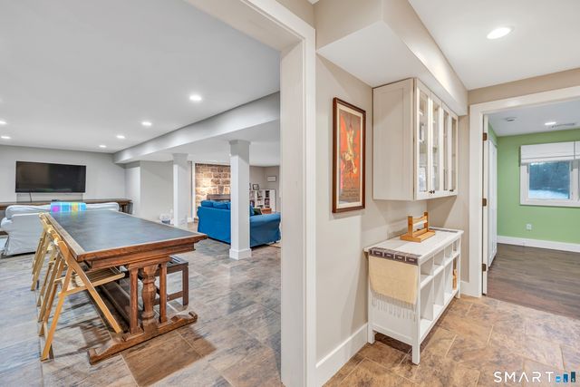 7 Hemlock Trail, Trumbull, CT 06611