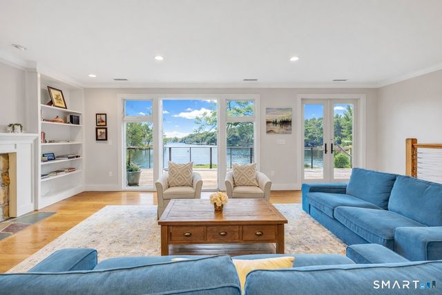 7 Hemlock Trail, Trumbull, CT 06611