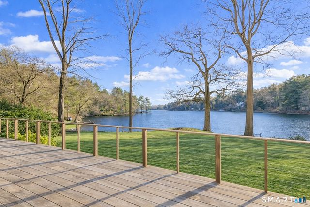 7 Hemlock Trail, Trumbull, CT 06611