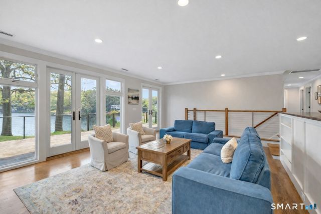 7 Hemlock Trail, Trumbull, CT 06611