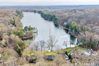 7 Hemlock Trail, Trumbull, CT 06611