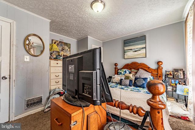 441 ROUNDVIEW RD, Baltimore, MD 21225