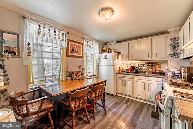 441 ROUNDVIEW RD, Baltimore, MD 21225