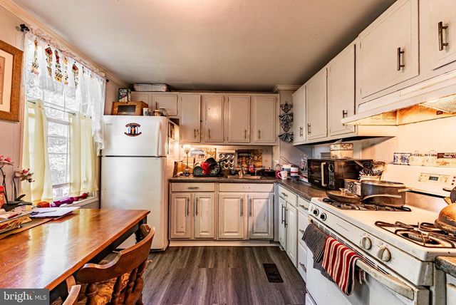 441 ROUNDVIEW RD, Baltimore, MD 21225