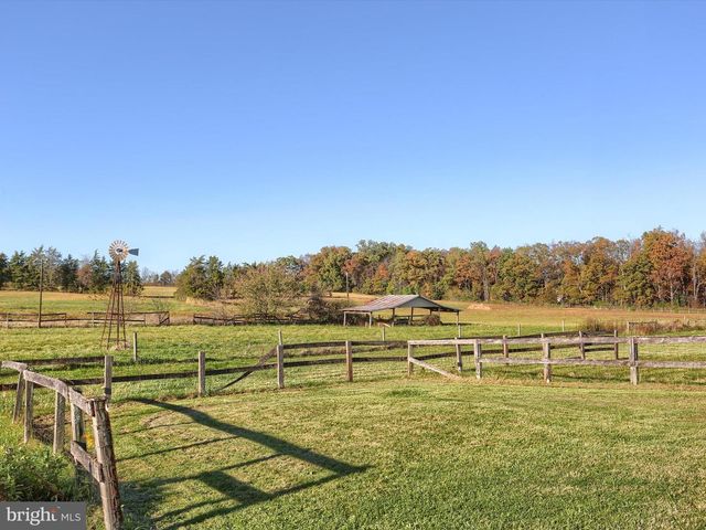 1014 PONDTOWN RD, Dillsburg, PA 17019