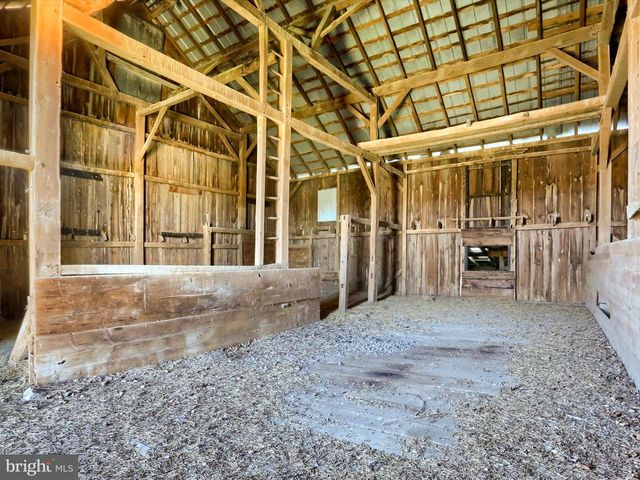 1014 PONDTOWN RD, Dillsburg, PA 17019
