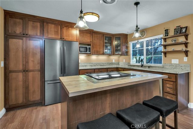 19450 Mountain Meadow S, Hidden Valley Lake, CA 95467