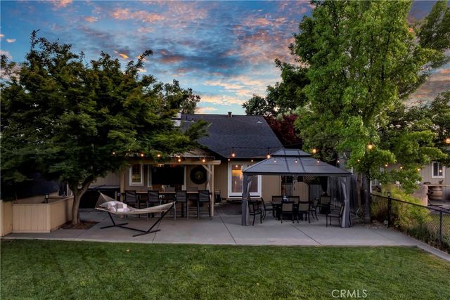 19450 Mountain Meadow S, Hidden Valley Lake, CA 95467