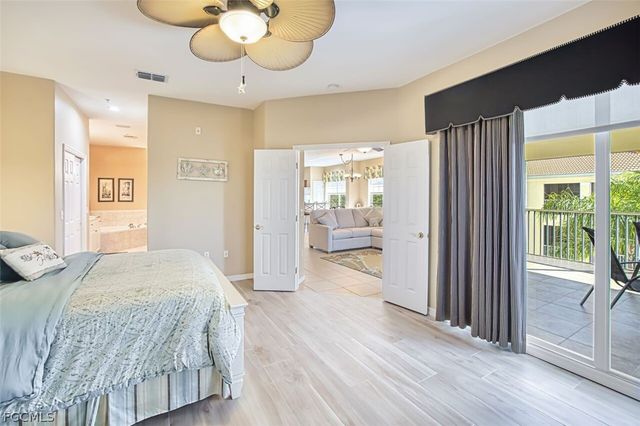 20061 Sanibel View CIR 201, Fort Myers, FL 33908