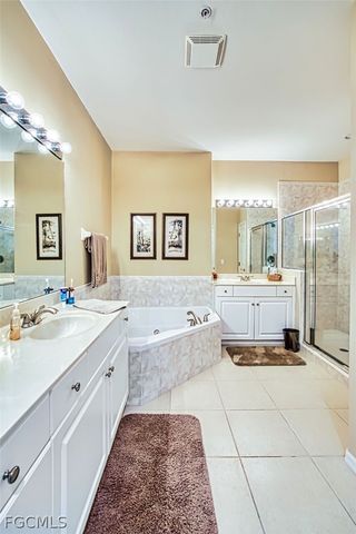 20061 Sanibel View CIR 201, Fort Myers, FL 33908