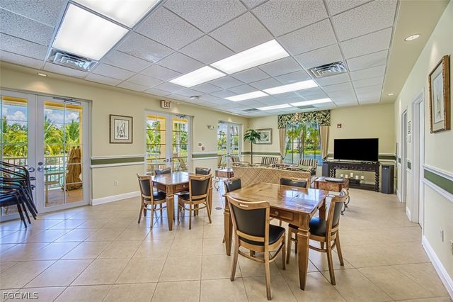 20061 Sanibel View CIR 201, Fort Myers, FL 33908