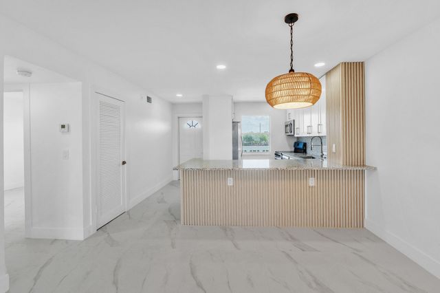 9880 Marina Boulevard 1536, Boca Raton, FL 33428