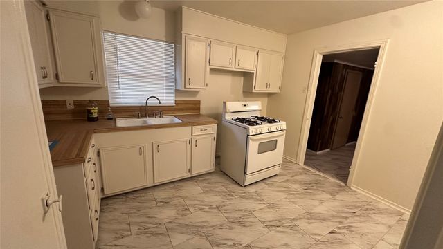 3527 S Ewing Avenue, Dallas, TX 75216