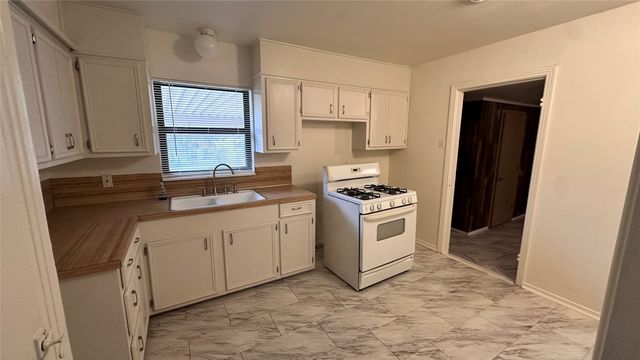 3527 S Ewing Avenue, Dallas, TX 75216