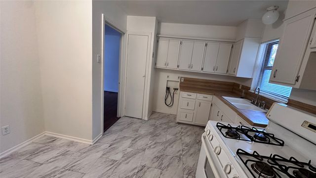 3527 S Ewing Avenue, Dallas, TX 75216