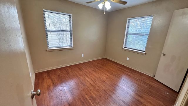 3527 S Ewing Avenue, Dallas, TX 75216