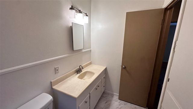 3527 S Ewing Avenue, Dallas, TX 75216