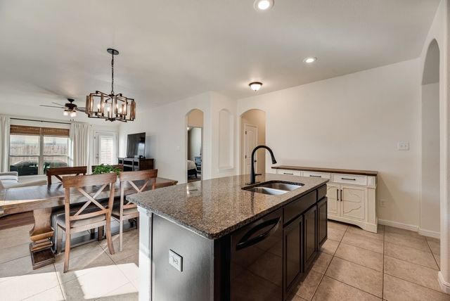 517 Goldstone Lane, Fort Worth, TX 76131