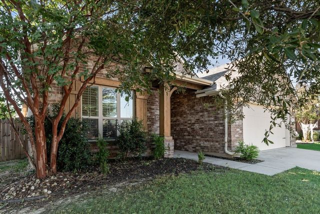 517 Goldstone Lane, Fort Worth, TX 76131