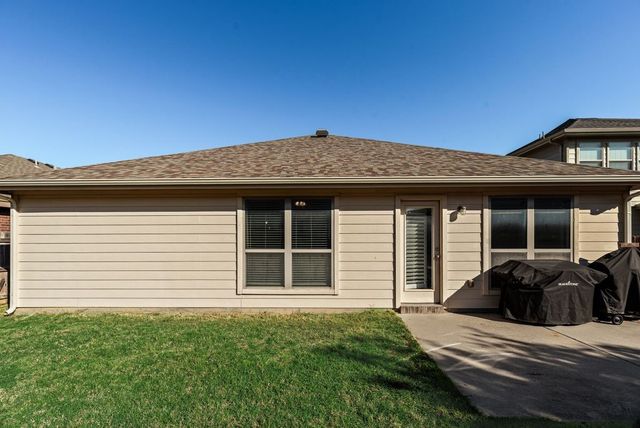 517 Goldstone Lane, Fort Worth, TX 76131