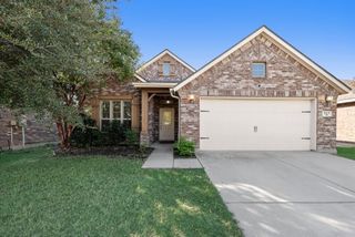 517 Goldstone Lane, Fort Worth, TX 76131