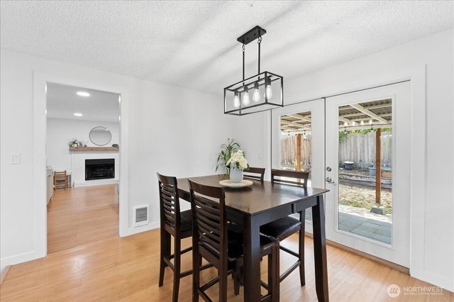 37427 39th Avenue S, Auburn, WA 98001