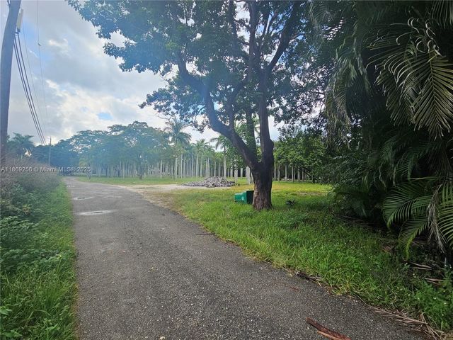 15101 SW 27th St 0, Davie, FL 33331