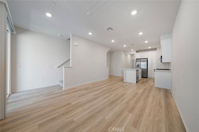 236 lockhart Way, West Covina, CA 91790