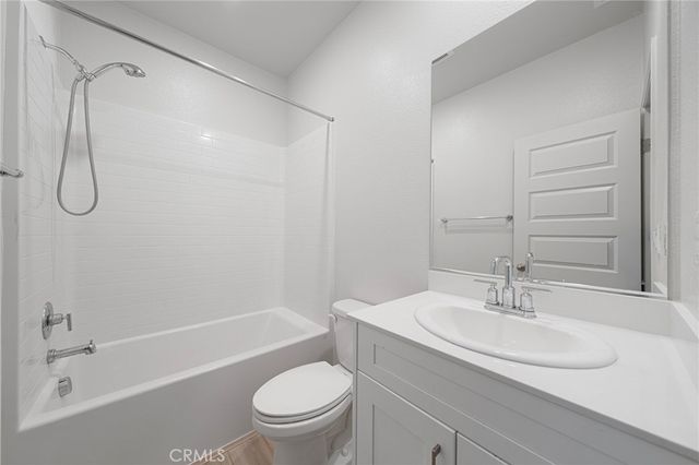236 lockhart Way, West Covina, CA 91790