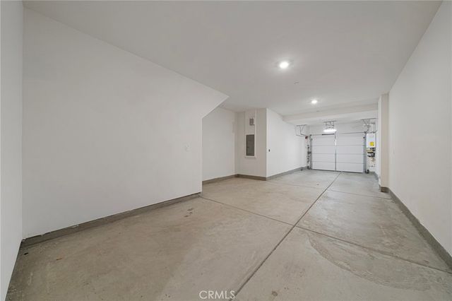 236 lockhart Way, West Covina, CA 91790