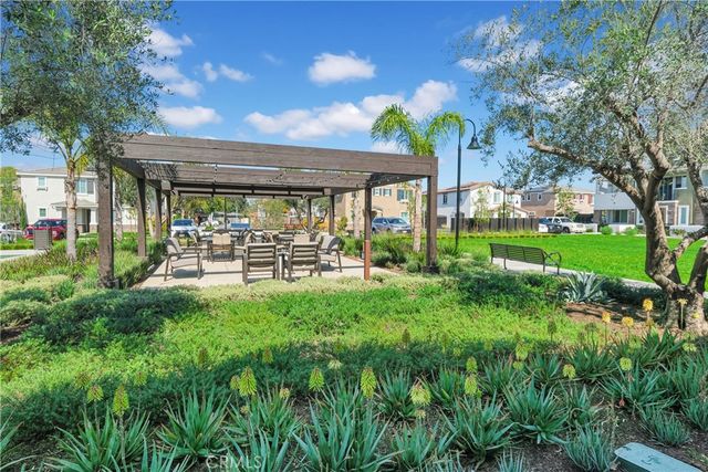 236 lockhart Way, West Covina, CA 91790