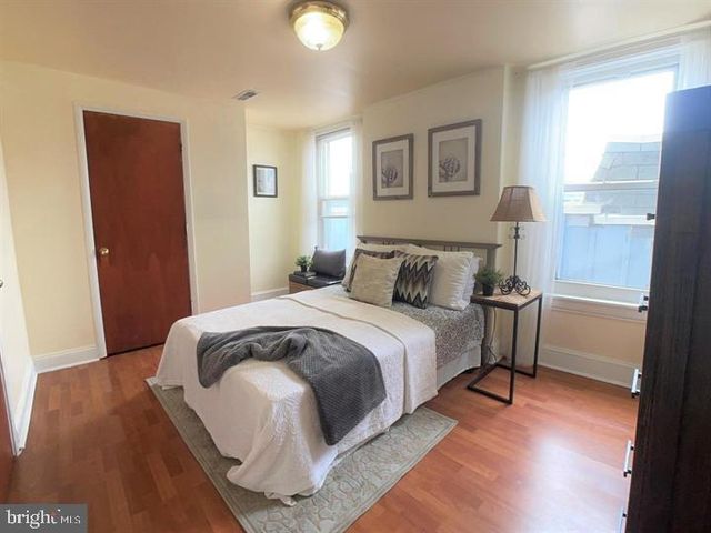 75 HARRY ST, Conshohocken, PA 19428