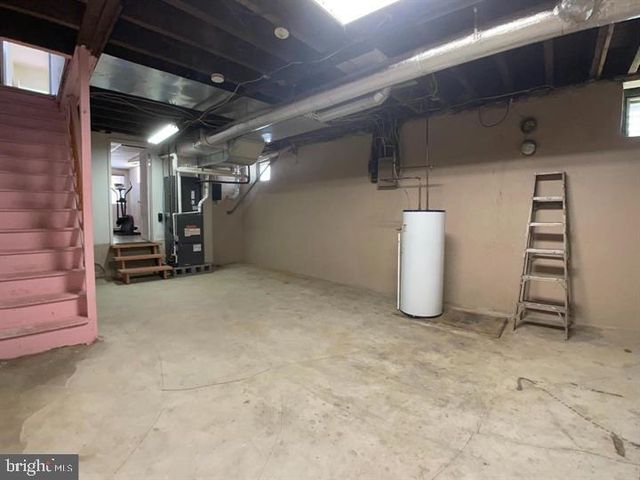 75 HARRY ST, Conshohocken, PA 19428