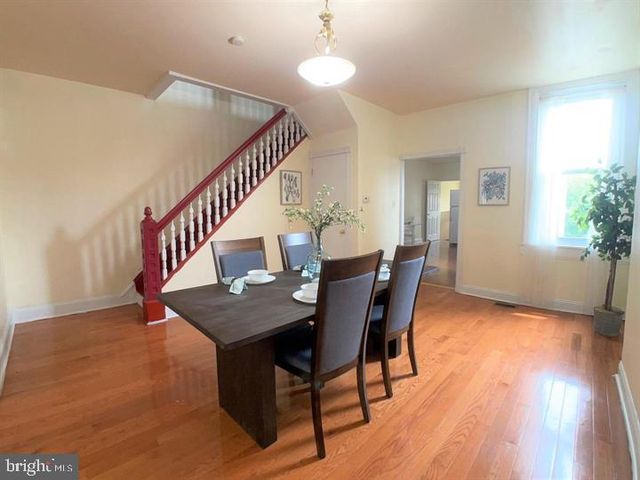 75 HARRY ST, Conshohocken, PA 19428