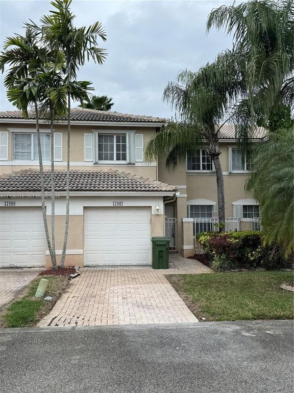 17092 NW 22nd St 17092, Pembroke Pines, FL 33028