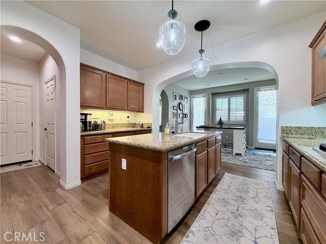 46302 Lone Pine Drive, Temecula, CA 92592