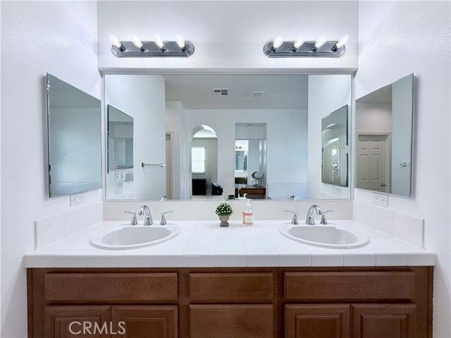 46302 Lone Pine Drive, Temecula, CA 92592