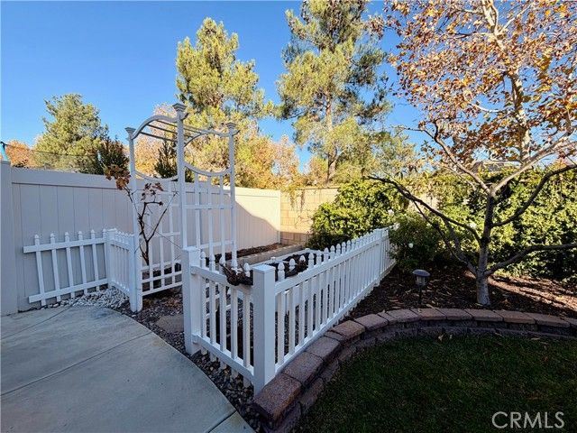 46302 Lone Pine Drive, Temecula, CA 92592