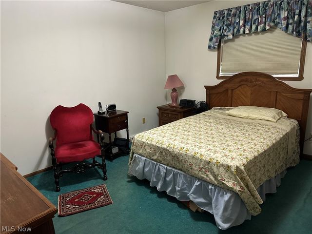 25235 Suwanee Avenue, Oakwood, OH 44146