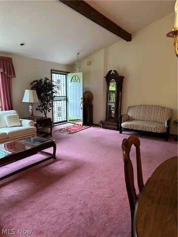 25235 Suwanee Avenue, Oakwood, OH 44146