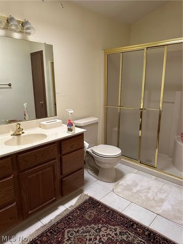 25235 Suwanee Avenue, Oakwood, OH 44146