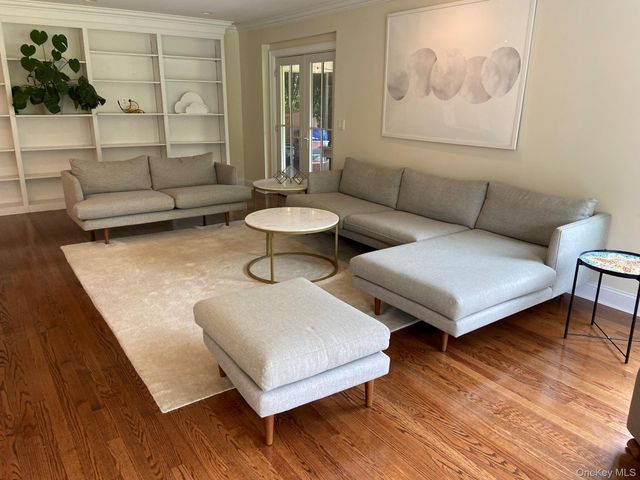 18 Lincoln Avenue, Rye Brook, NY 10573