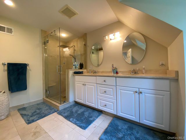 18 Lincoln Avenue, Rye Brook, NY 10573