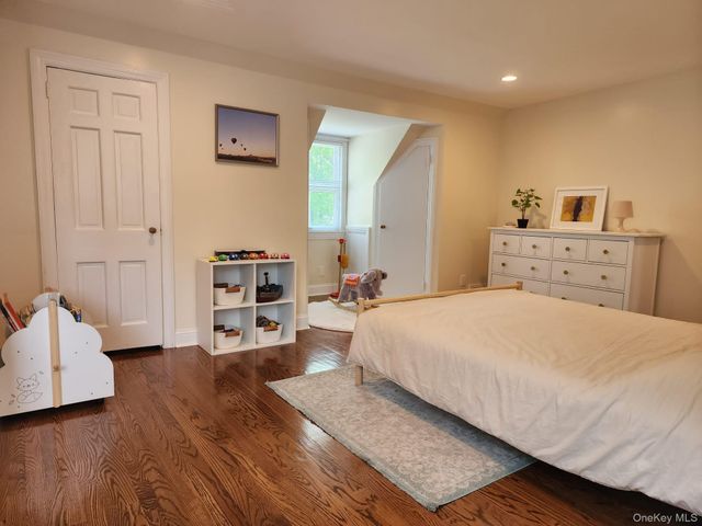 18 Lincoln Avenue, Rye Brook, NY 10573