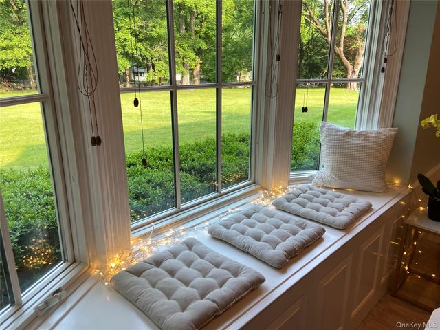 18 Lincoln Avenue, Rye Brook, NY 10573