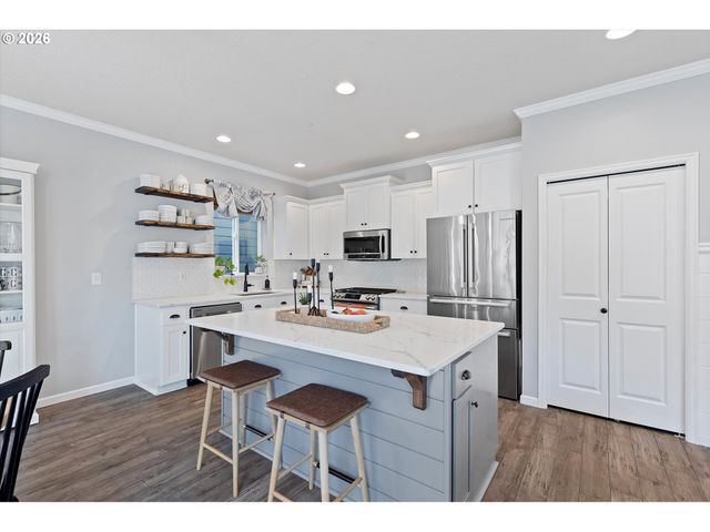 12386 Se YOSEMITE St, Damascus, OR 97089