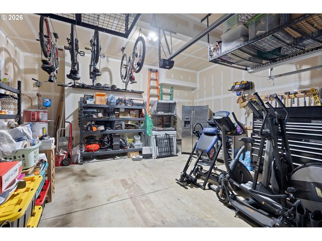12386 Se YOSEMITE St, Damascus, OR 97089