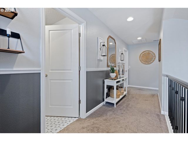 12386 Se YOSEMITE St, Damascus, OR 97089
