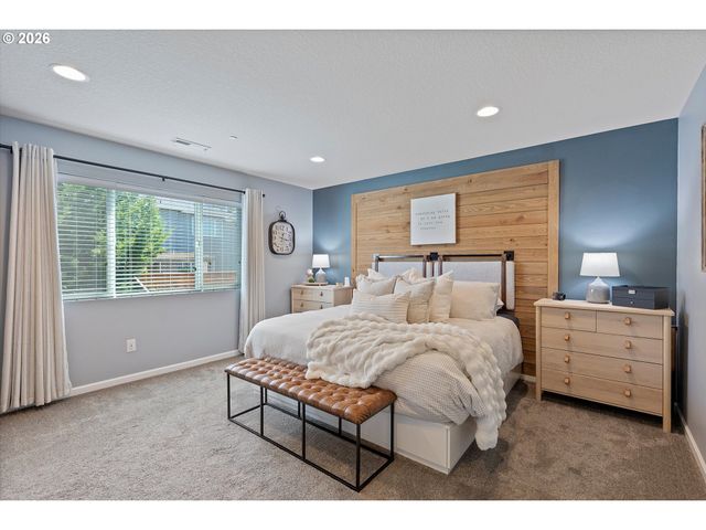 12386 Se YOSEMITE St, Damascus, OR 97089